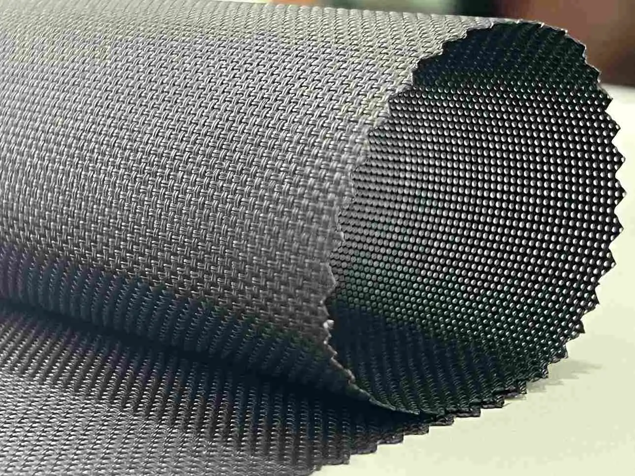 Persiana Rolô Tela Solar 3% Preto