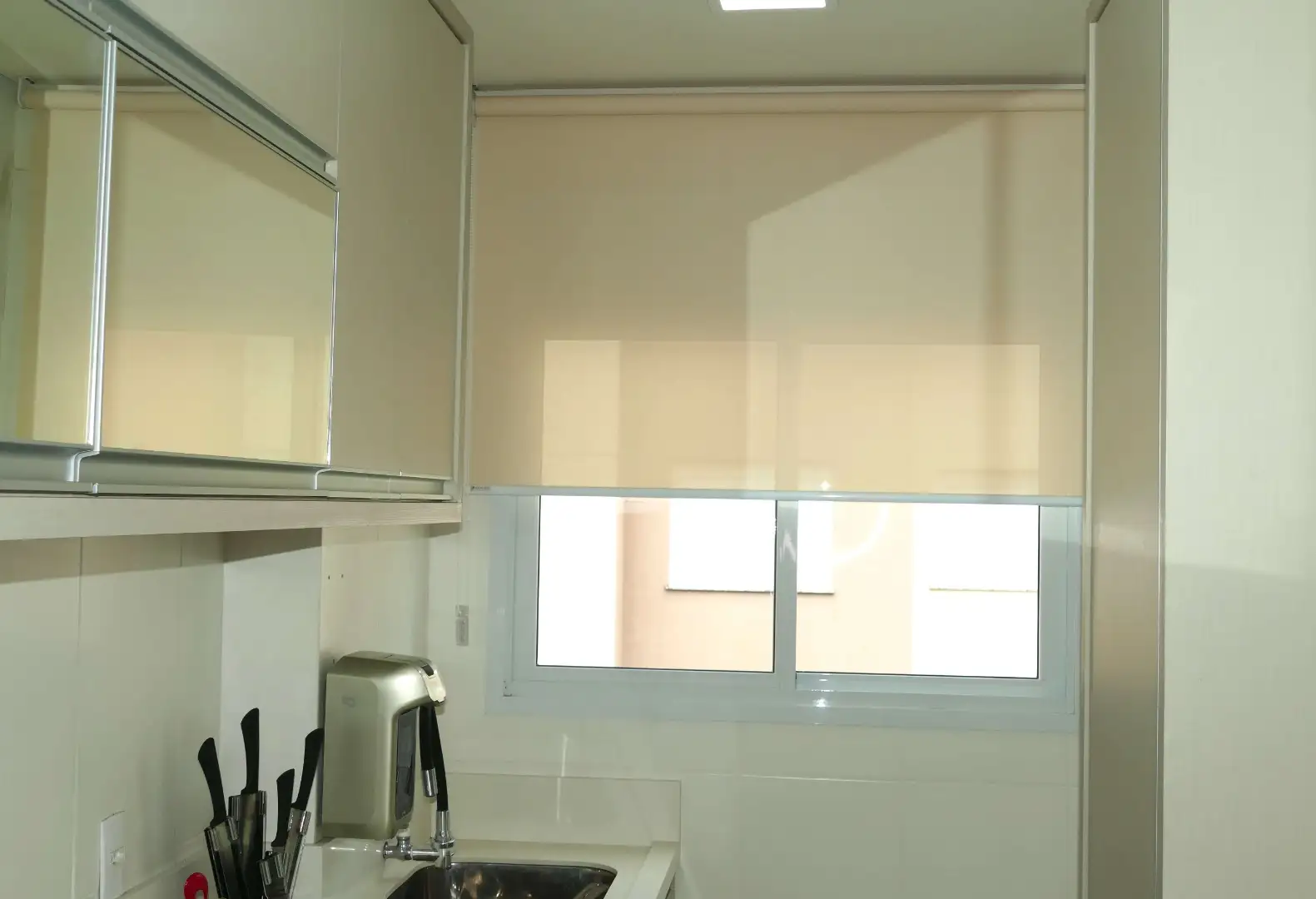 Persiana Rolô Tela Solar 3% Off White