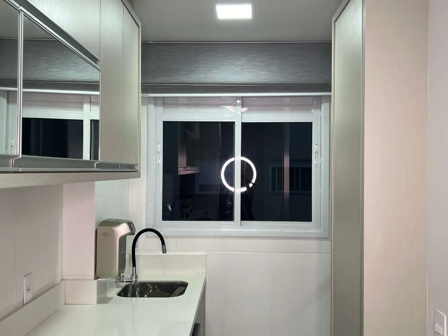 Persiana Romana Translúcida Nápoles Cinza