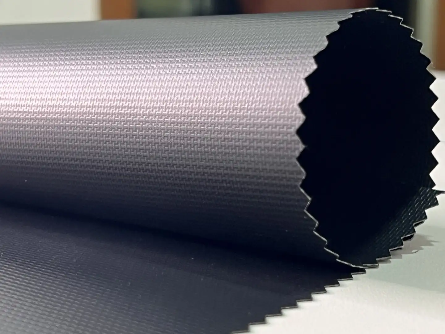 Persiana Rolô Blackout Pinpoint Preto