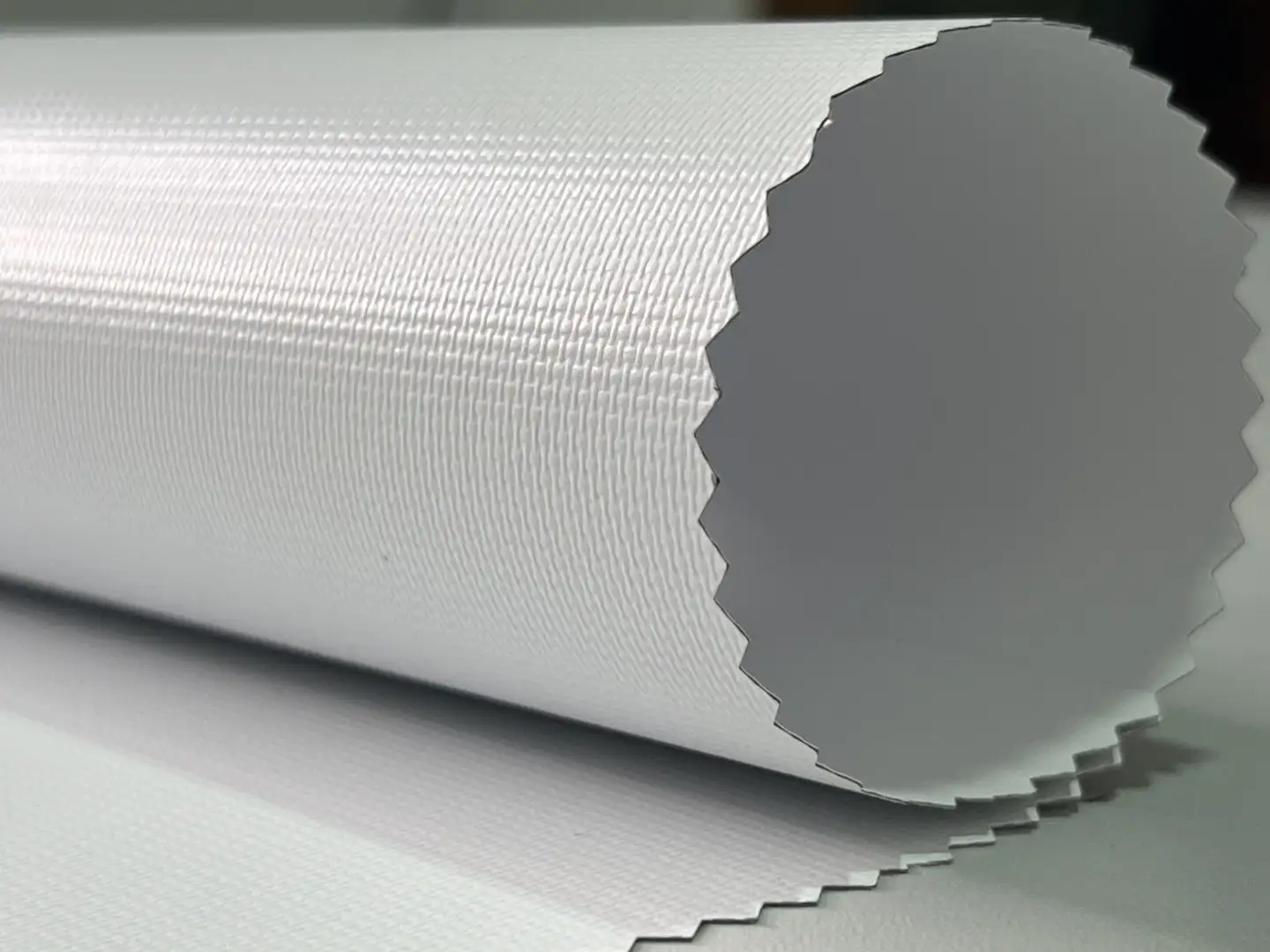 Persiana Rolô Blackout Pinpoint Branco