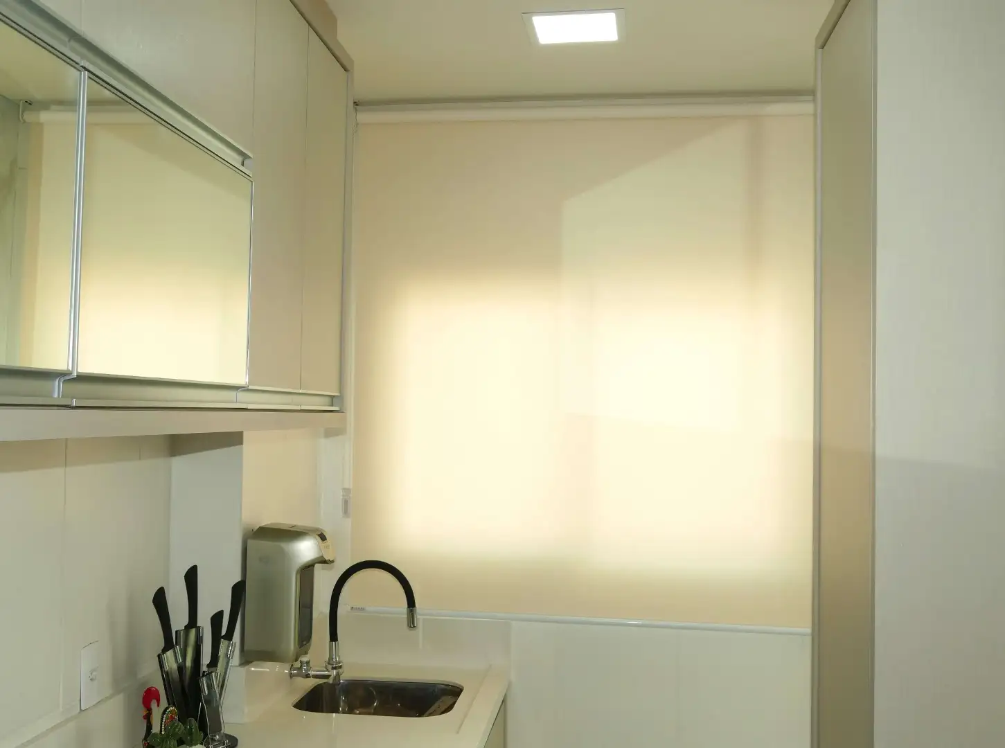 Persiana Rolô Tela Solar 1% Off White